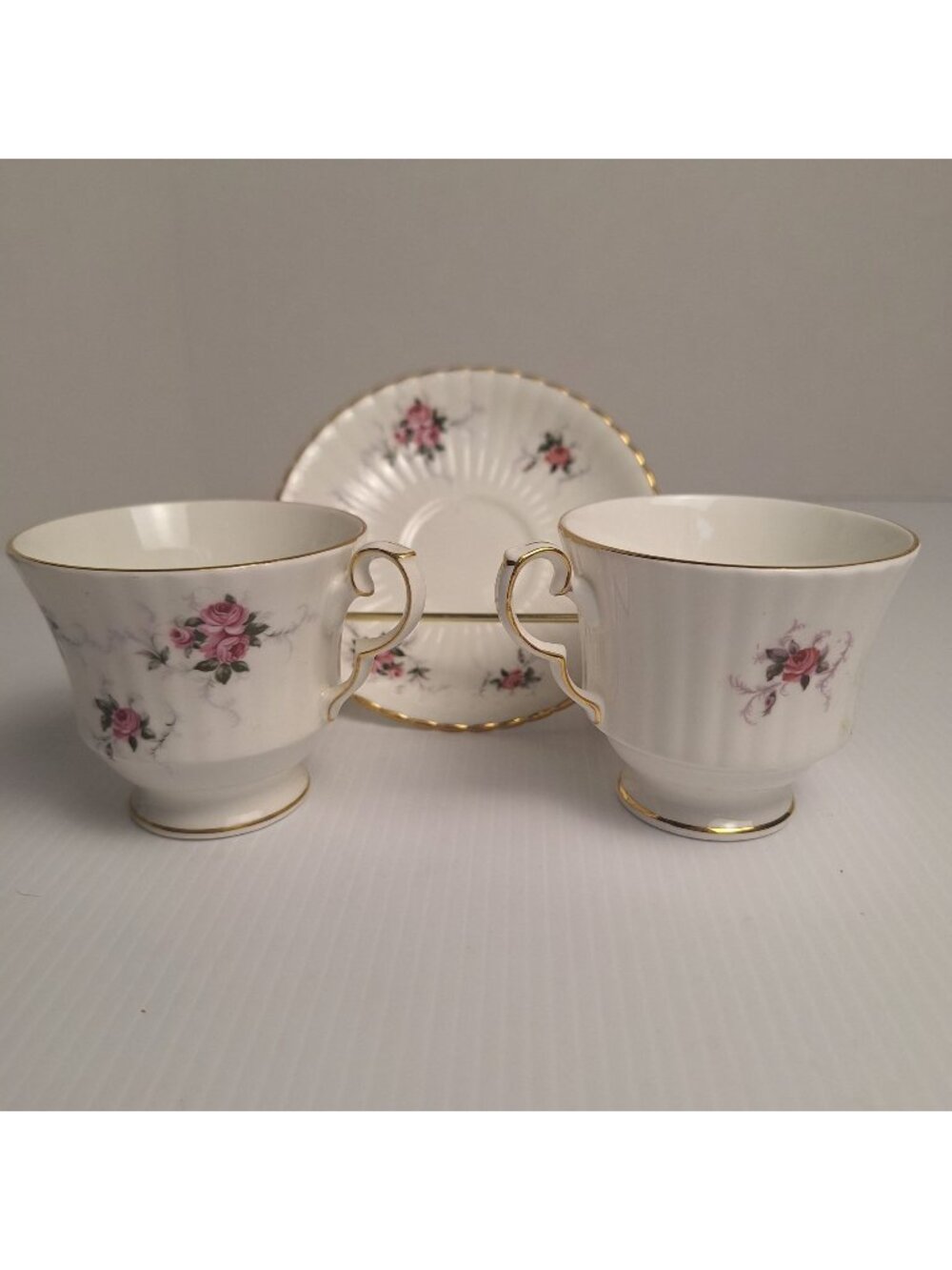 PRINCESS HOUSE EXCLUSIVE HAMMERSLEY SPODE FINE BONE CHINA (2) CUPS & (1) SAUCER